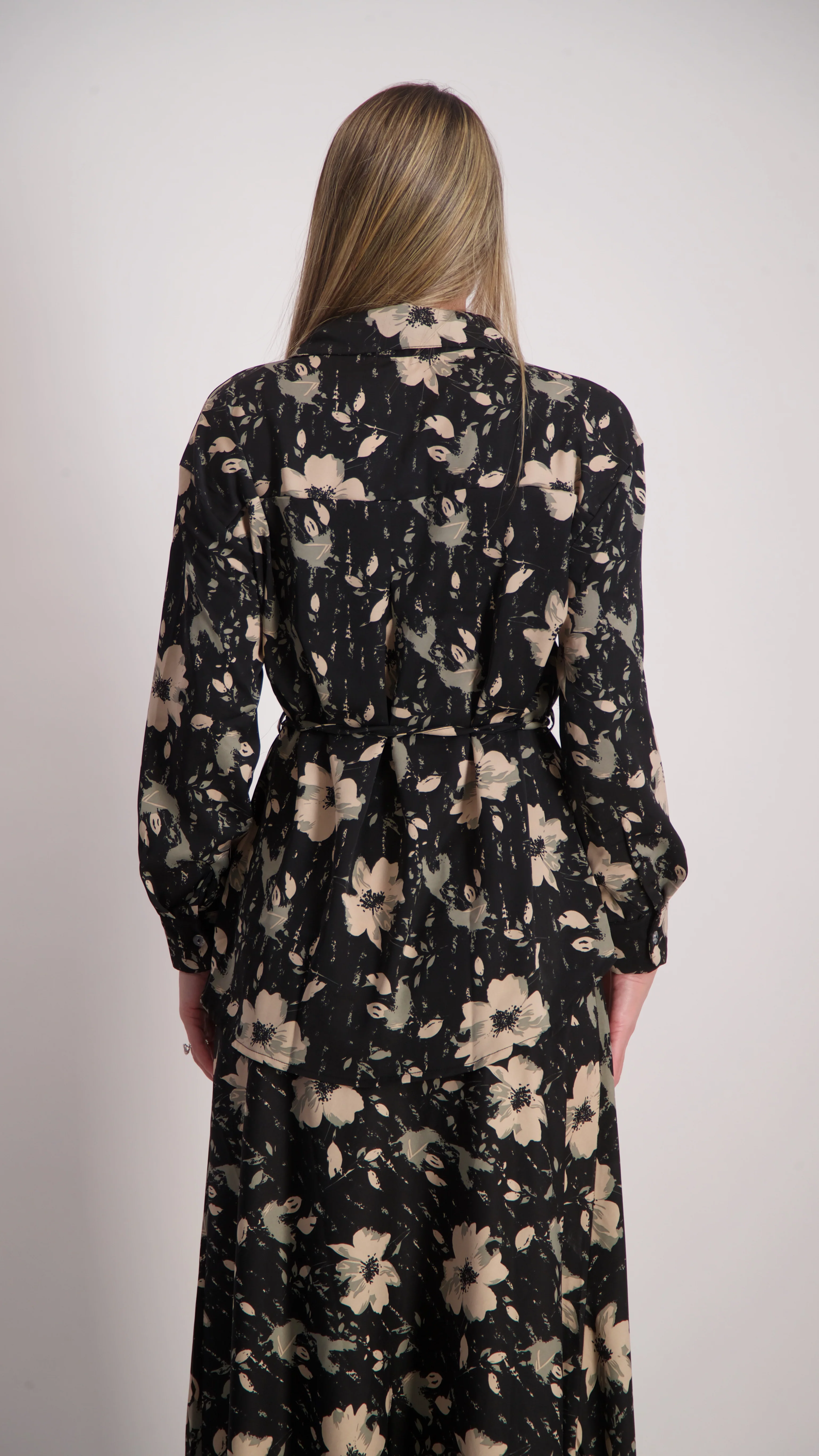 Elegant Button Shirt / Black Leafs - Image 3