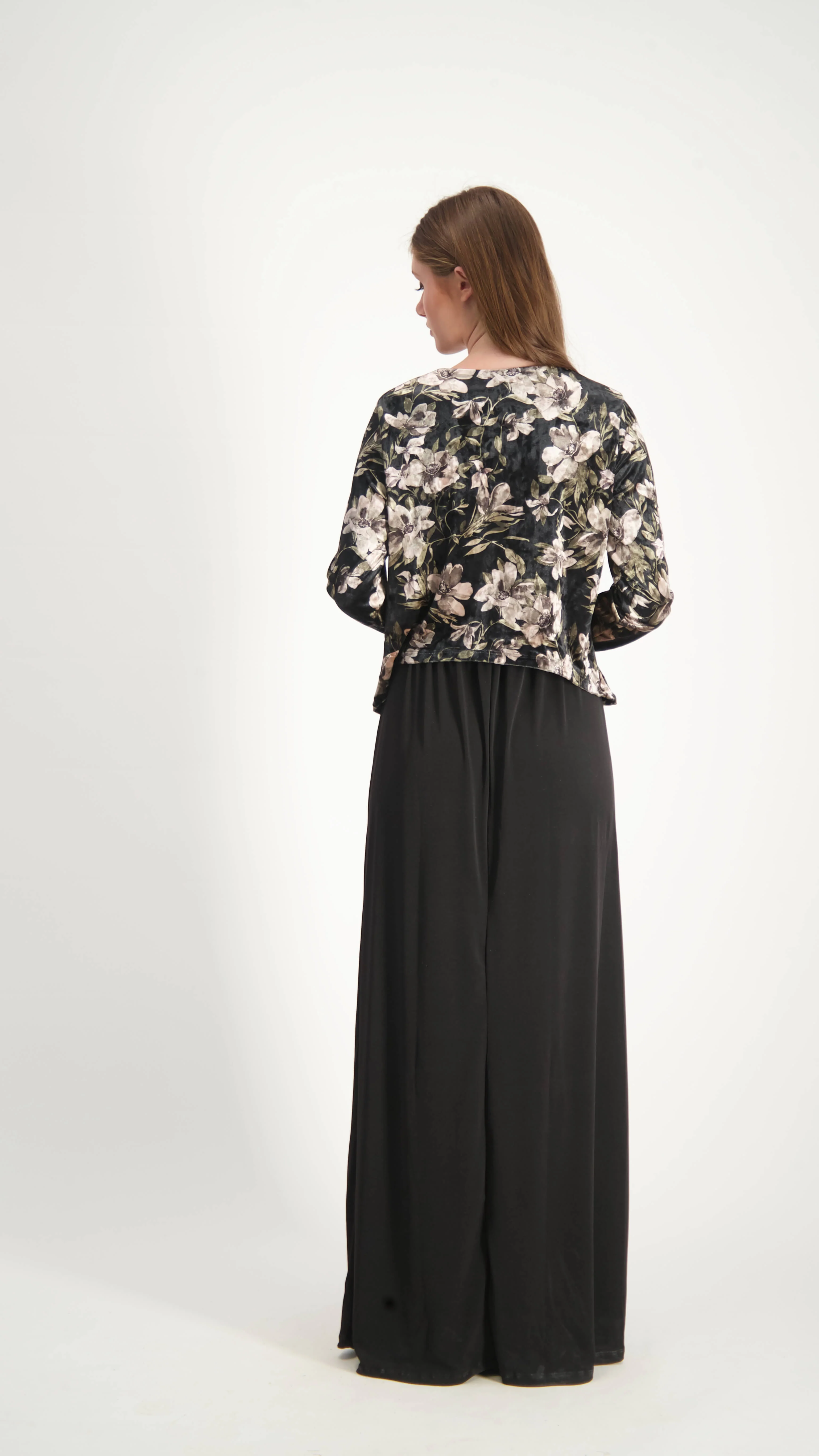 Velvet Maxi Nursing Dress / Grey Flowers - Image 4